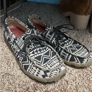 Women’s twisted x moccasin